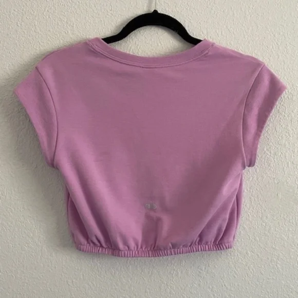 ALO YOGA Dreamy Crop Top Short Sleeve, Purple-ish/Pink 💜🩷 Size XS - Picture 5 of 8